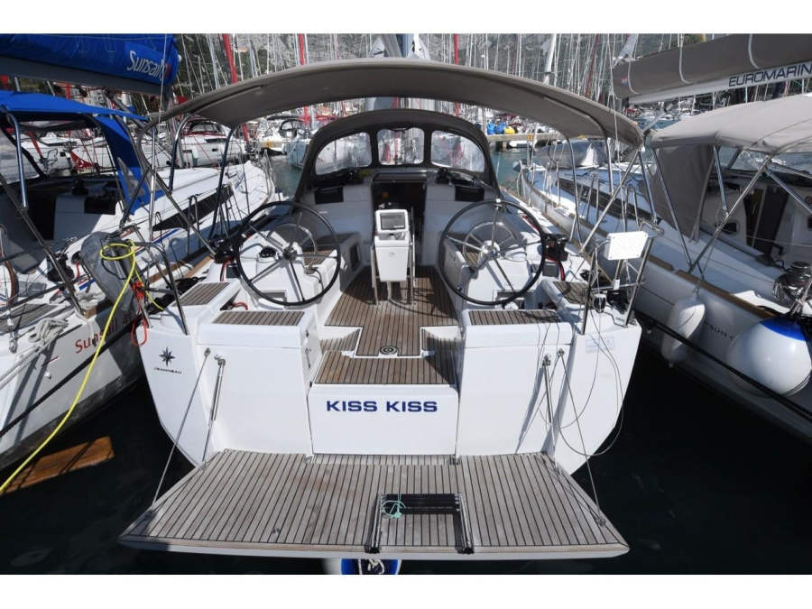 Photo #1 - Sun Odyssey 419 (Kiss Kiss) in ACI Marina - 9931