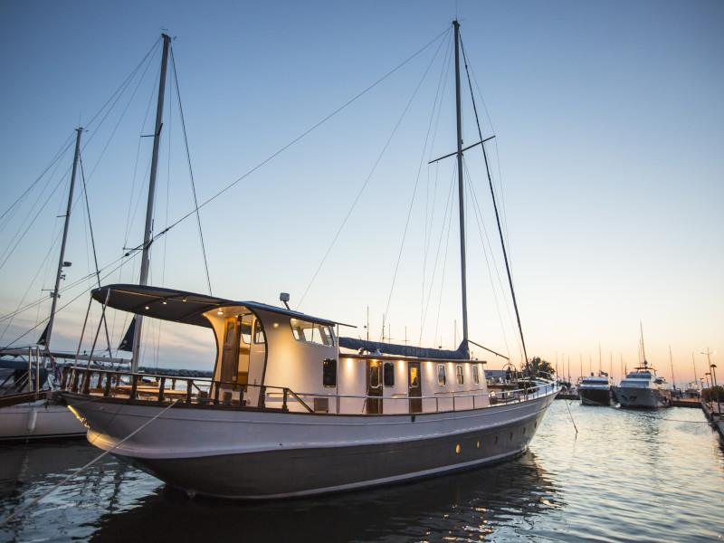 Photo #1 - Greek Motorsailer (Cosmos) in Alimos Marina - 11812