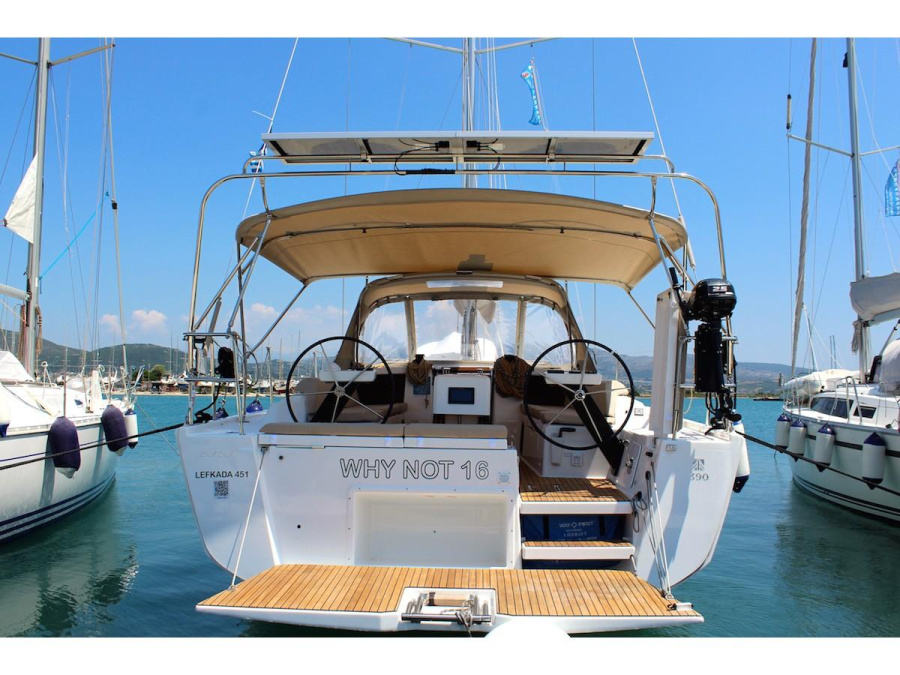 Photo #1 - Dufour 390 Grand Large (Why Not 16) en Port of Lefkas - 10441