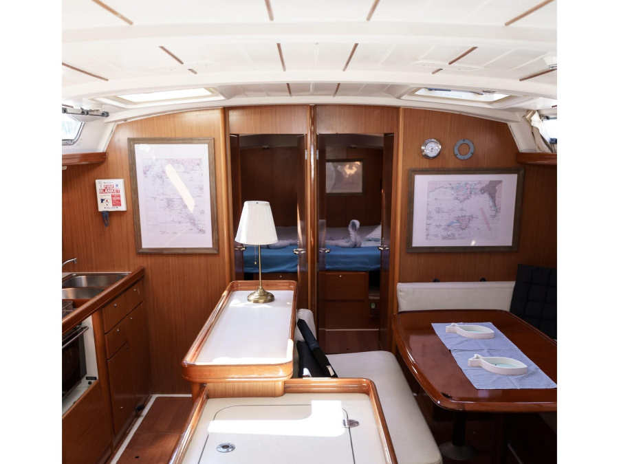 Interior image - 1