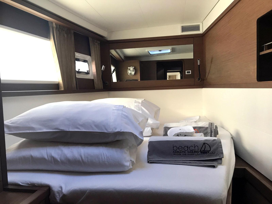 Interior image - 1