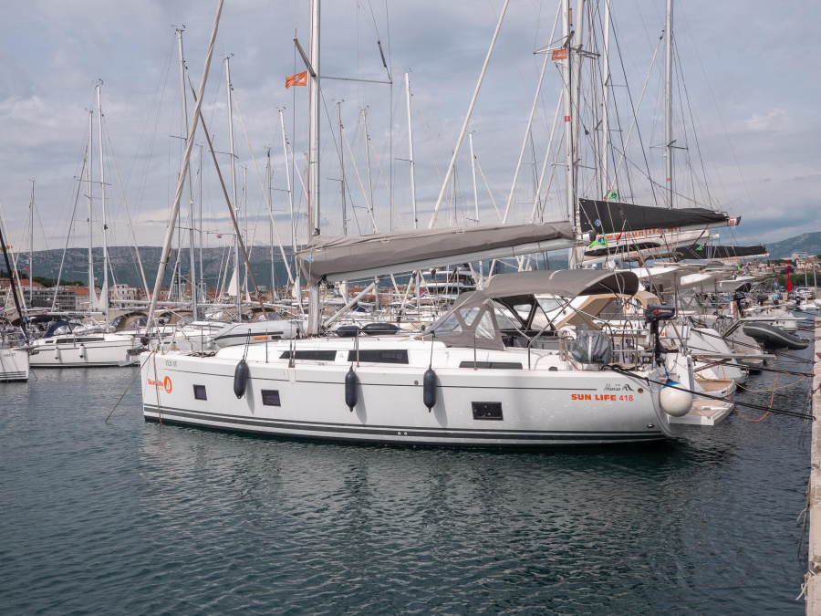 Photo #1 - Hanse 418 (MAJA) en ACI Marina - 10771