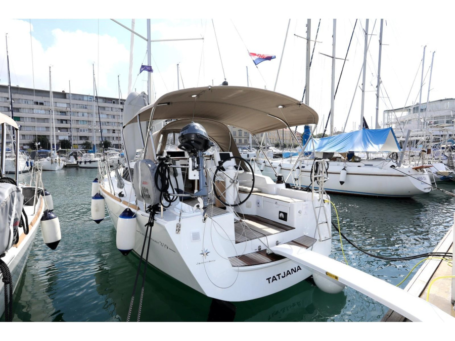 Photo #1 - Sun Odyssey 319 (Tatjana) en ACI Marina - 11775