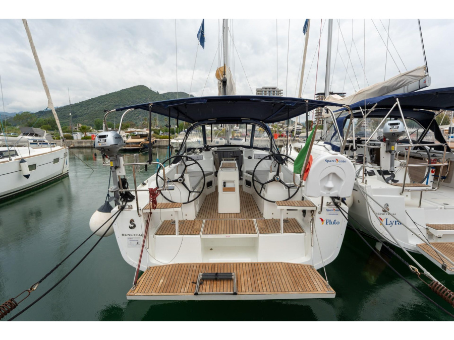 Photo #1 - Oceanis 34.1 (Pluto - Comfort line) in Marina d'Arechi - 7842