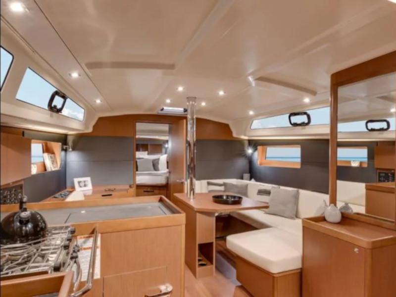 Interior image - 2