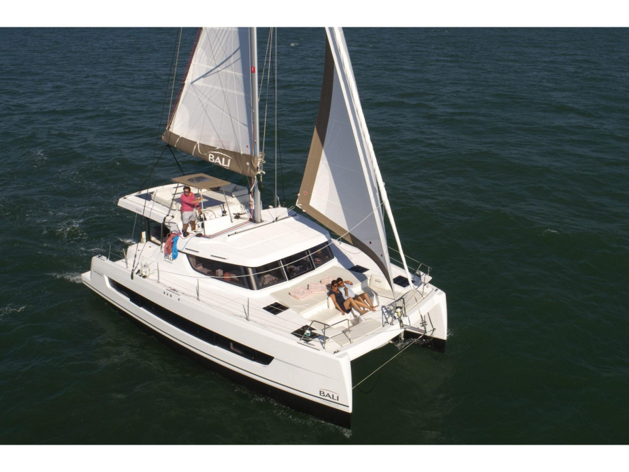Photo #1 - BALI CATSPACE (LA BOHEME) in Port - 11507