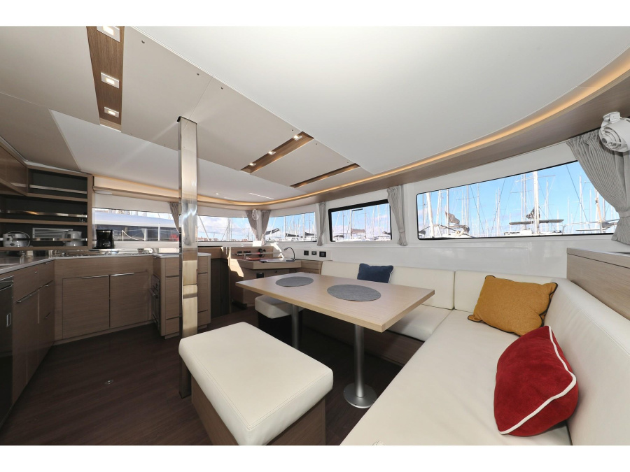 Interior image - 1