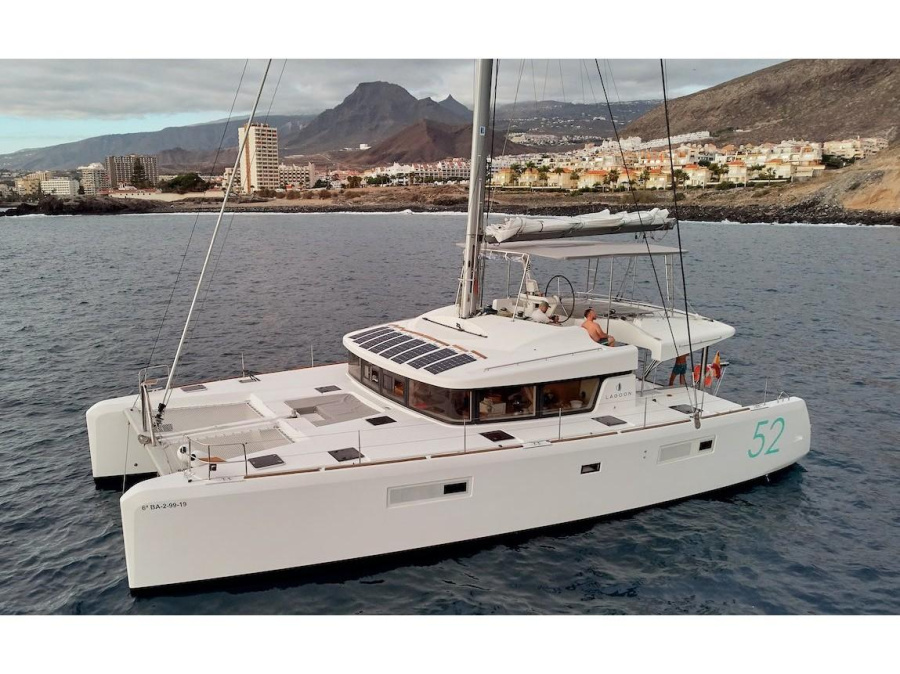 Photo #1 - Lagoon 52F (Neptuno) en Marina San Miguel - 11182