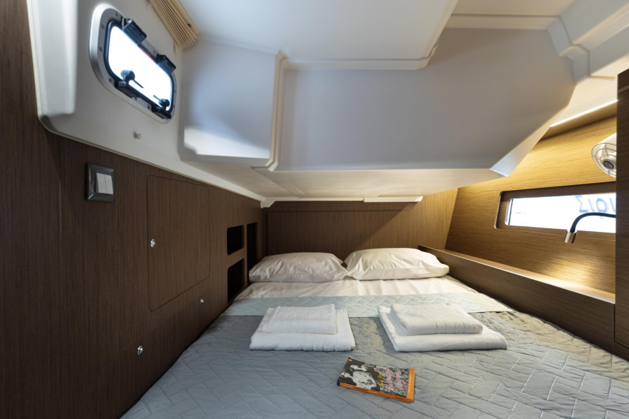 Vienna Princess | Bow Thruster, Solar Panel, 12 pax - 2