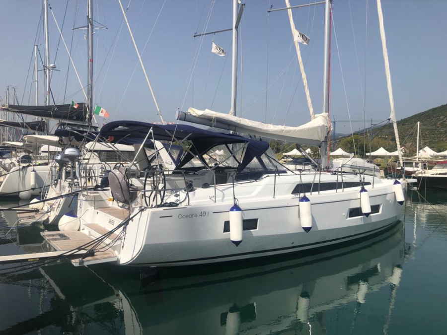 Photo #1 - Oceanis 40.1 (3cab) (Aries) in Marina d'Arechi - 11204