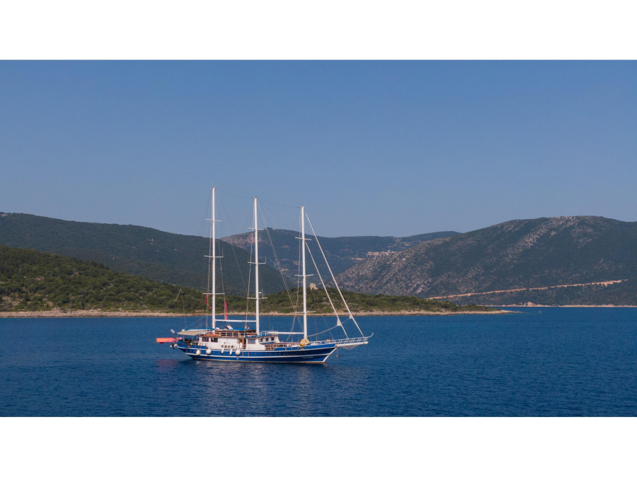 Photo #1 - Gulet Artemis (Artemis) en Salamis Yachting Club - 9490