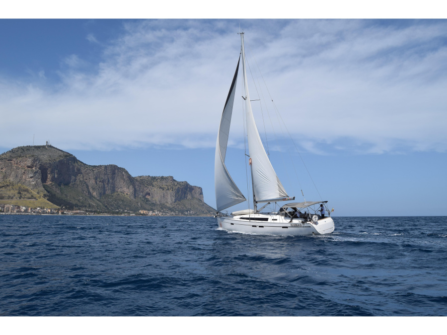 Photo #1 - Bavaria Cruiser 46 (8+2 berths) (Annù) in Marina Villa Igiea - 9753
