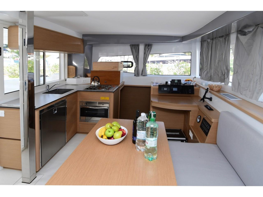 Interior image - 2
