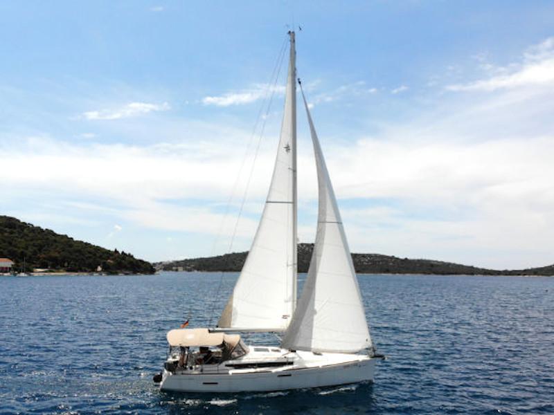 Photo #1 - Sun Odyssey 389 (Amadeus) in Marina Frapa - 9171