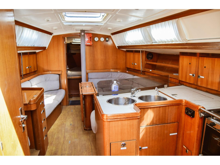 Interior image - 1