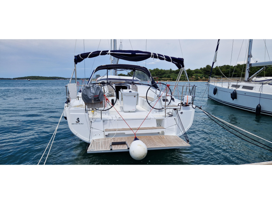Photo #1 - Oceanis 40.1 (Sali) in Marina Medulin - 13548
