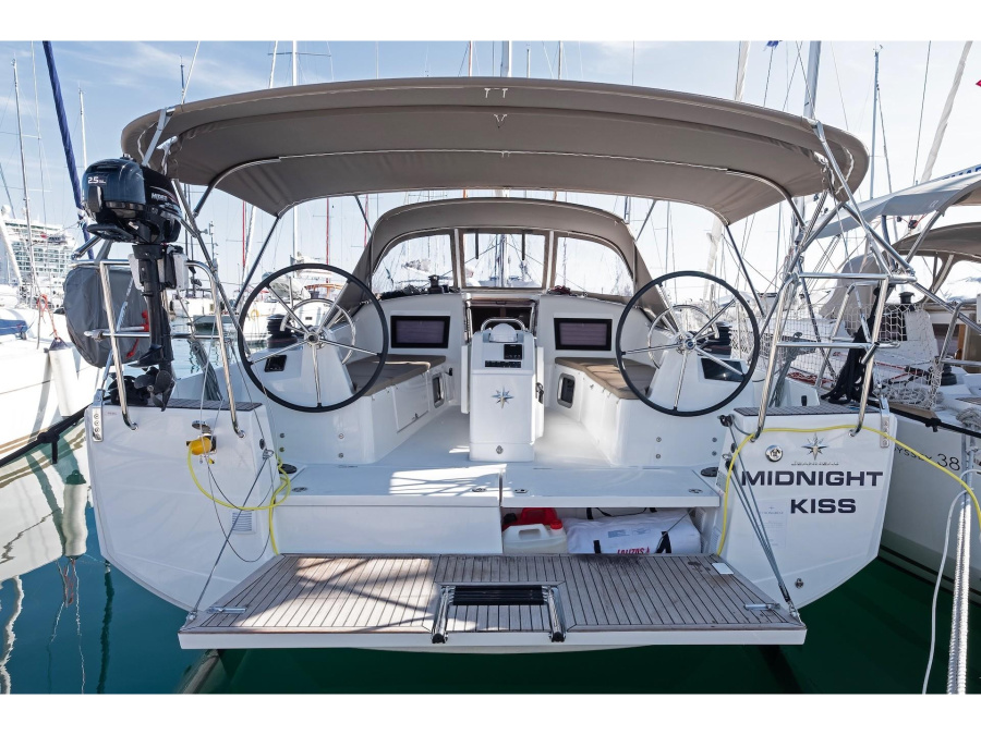 Photo #1 - Sun Odyssey 410 (Midnight Kiss) en ACI Marina - 13538