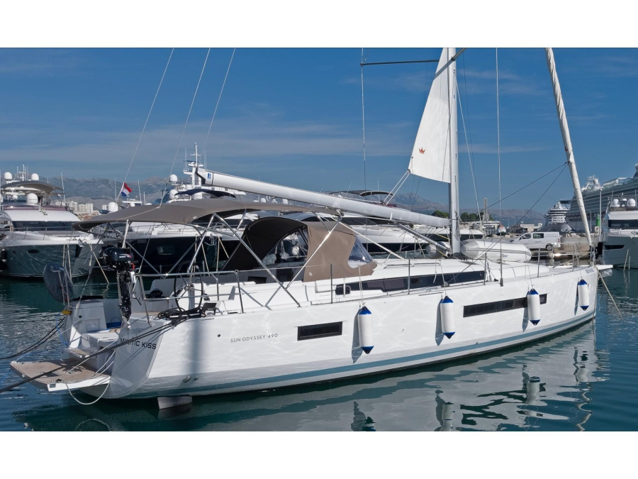 Photo #1 - Sun Odyssey 490 "LUXE" (Mystic Kiss) en ACI Marina - 13778