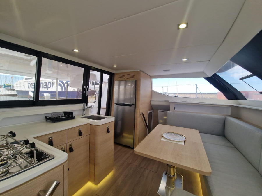 Interior image - 2