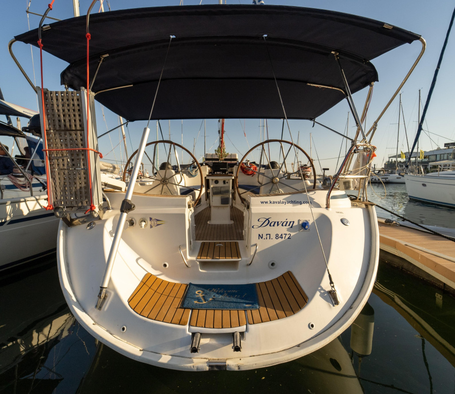 Danai (with Bowthruster ,Solar Panels, New Sails) - 2