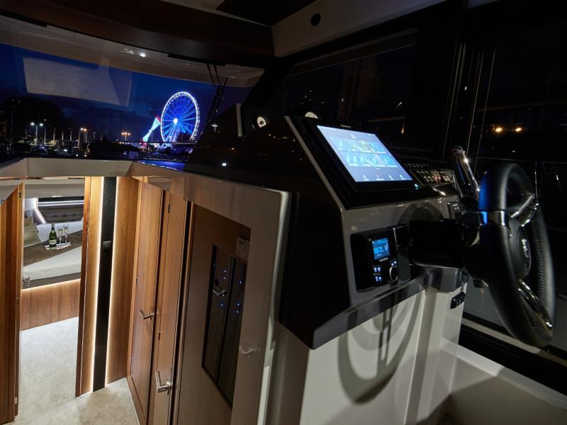 ELEGANCE FLYBRIDGE - 2