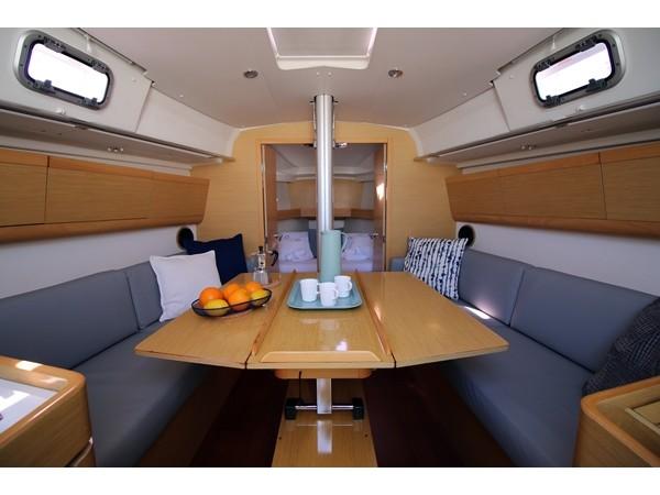 Interior image - 1