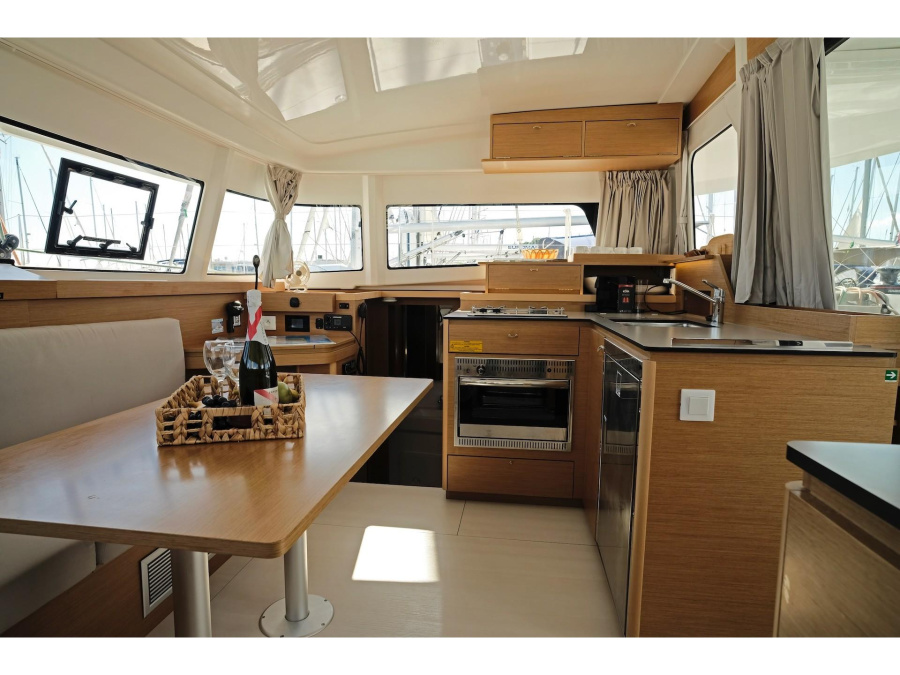 Interior image - 1