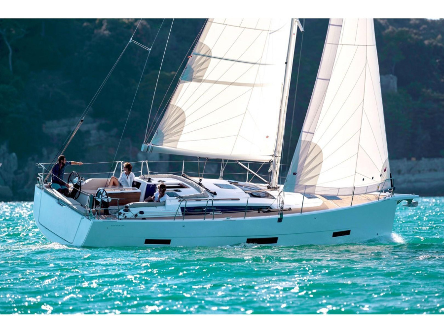 Photo #1 - Dufour 390 GL (Cuir Noir) in Bocca di Magra - 10742