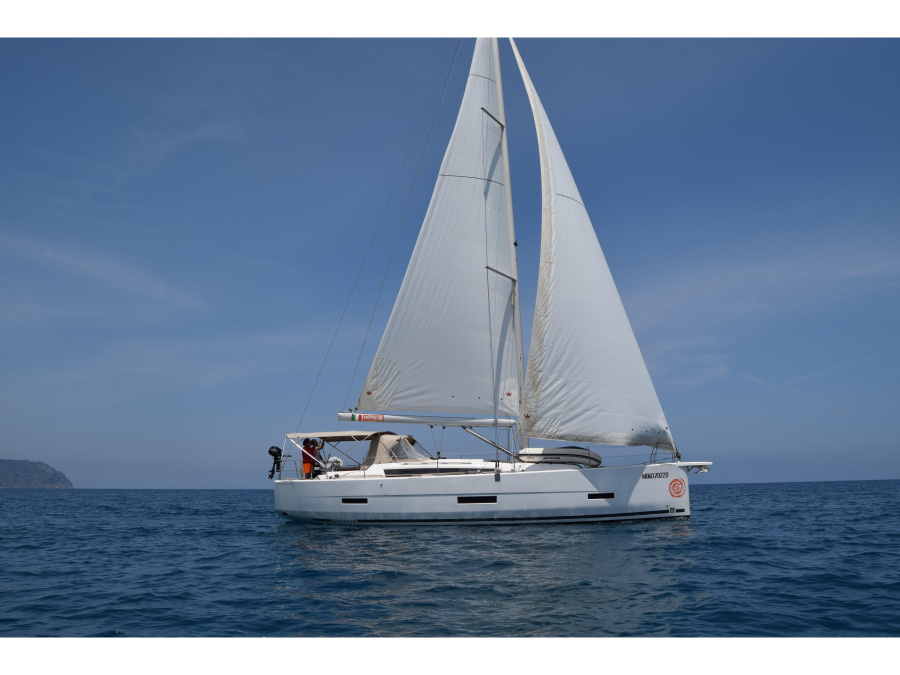 Photo #1 - Dufour 430 (Little Mokoro) in Marina Villa Igiea - 21070
