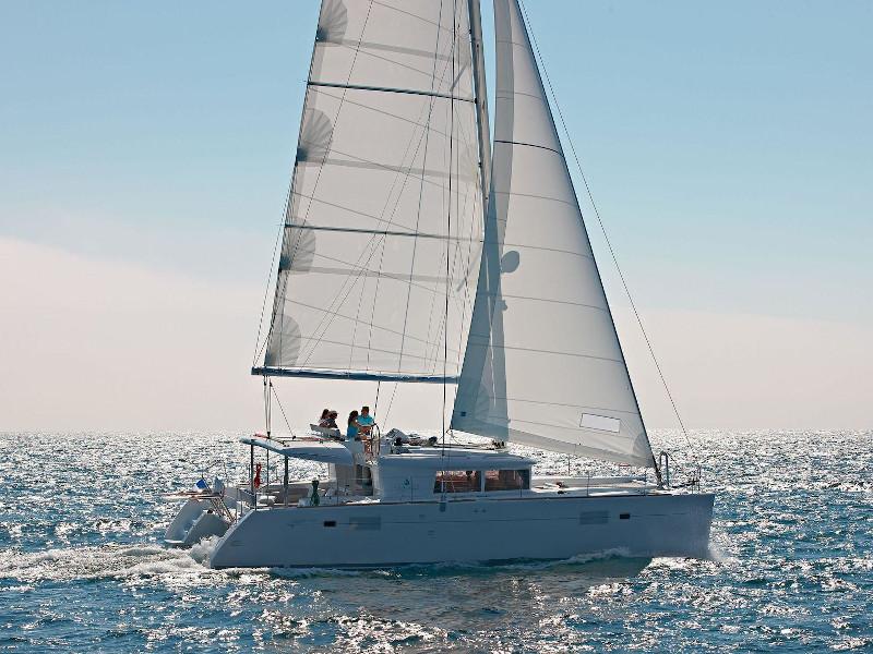 Photo #1 - Lagoon 450  Flybridge (Caliente) en Vlichada port - 13613