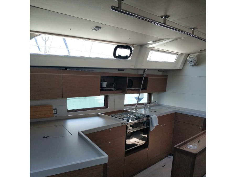 Interior image - 1