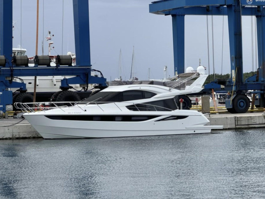 Photo #1 - Galeon 420 Fly (Minesa) in ACI Marina - 14121