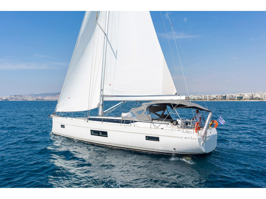 Photo #1 - Bavaria C57 (Seacret) en Alimos Marina - 18065