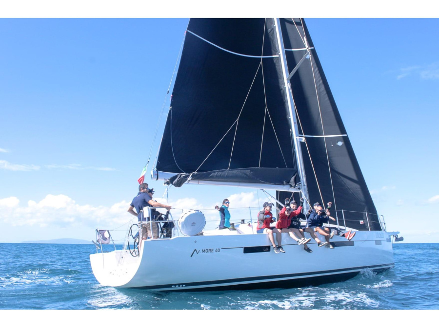 Photo #1 - More 40 (Larthia) in Marina Cala de' Medici - 17522