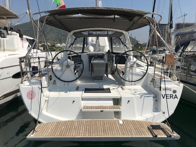 Photo #1 - Oceanis 41.1 (Vera) in Marina di - 3852