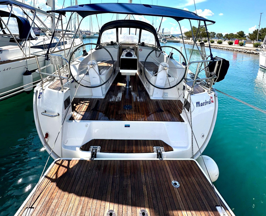 Photo #1 - Bavaria Cruiser 37 (Maestral) in D-Marin Dalmacija Marina - 14271
