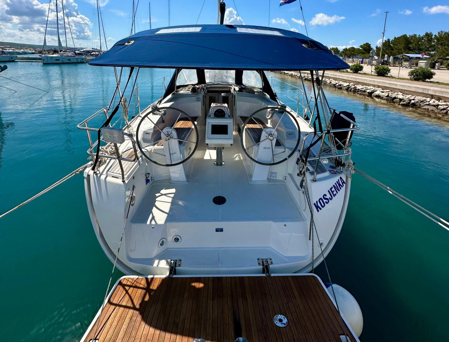 Photo #1 - Bavaria Cruiser 34 (Kosjenka) en D-Marin Dalmacija Marina - 14275