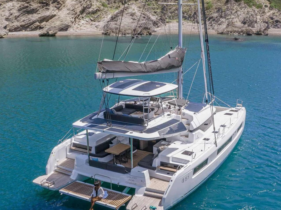Photo #1 - LAGOON 51 ICONIC (DEB ELLI) in Port - 13493