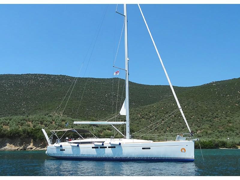 Photo #1 - Sun Odyssey 519 (Amfithoe) en Port of - 11332