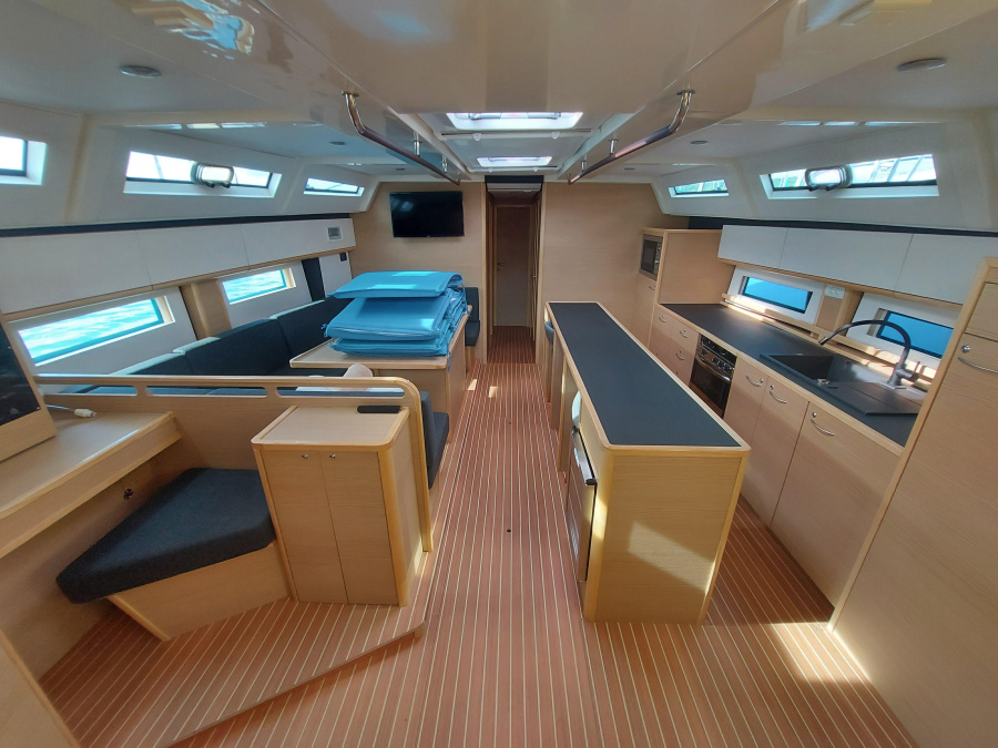 Interior image - 1