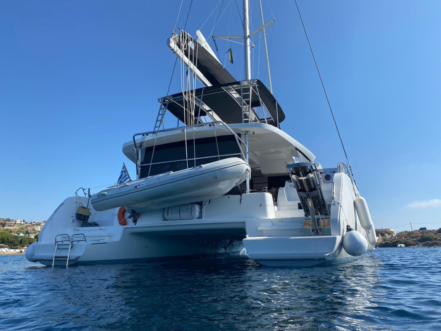 Photo #1 - Lagoon 46 (Ostraco) in Olympic Marina - 11463