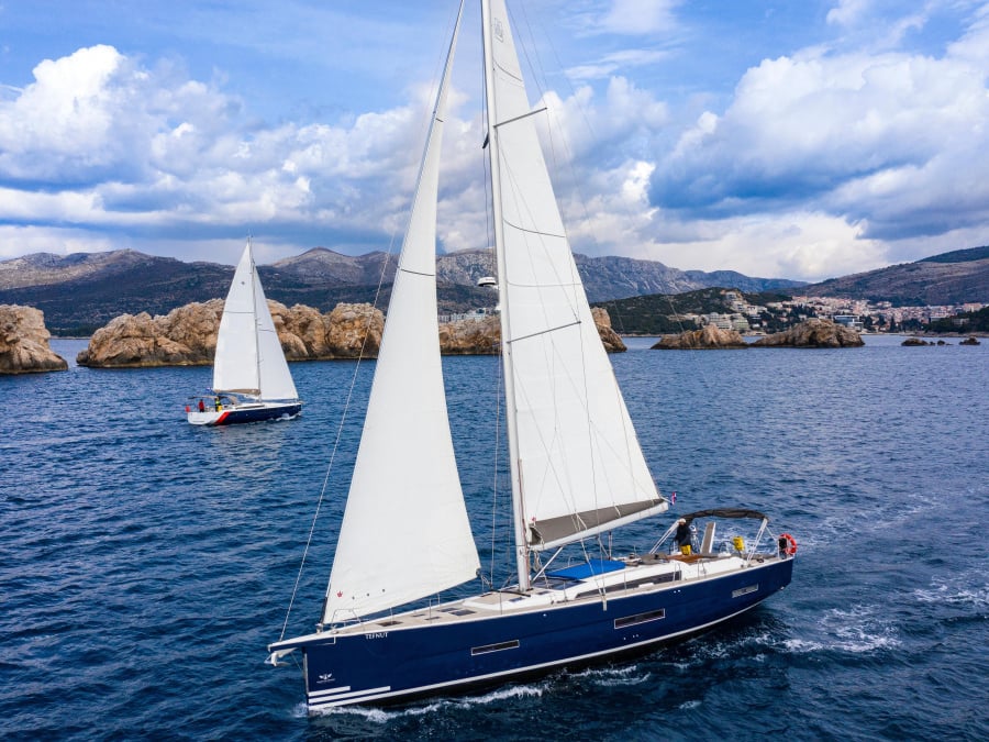 Photo #1 - Dufour 56 Exclusive (TEFNUT) en Marina Kremik - 4165