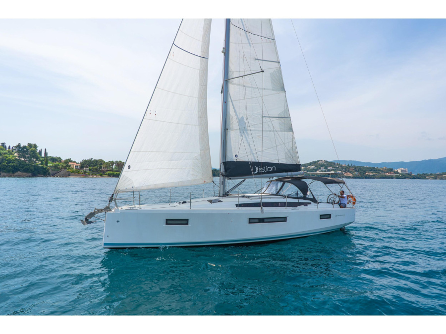 Photo #1 - Sun Odyssey 410 (Sea Whisper) in Port of - 14619