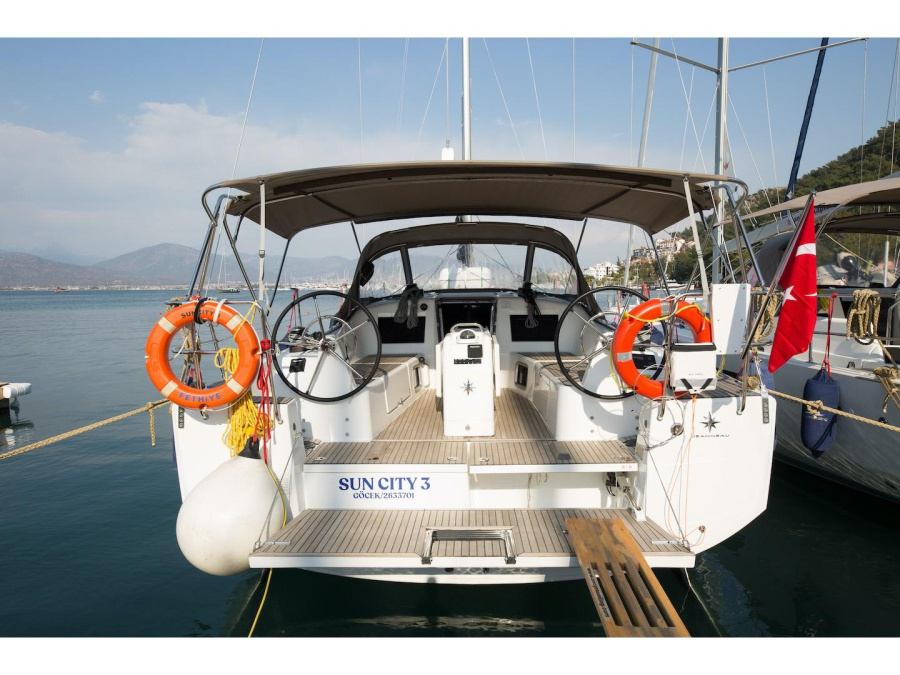 Photo #1 - Sun Odyssey 410 (Suncity 3) in Yacht Club Mai - 16634