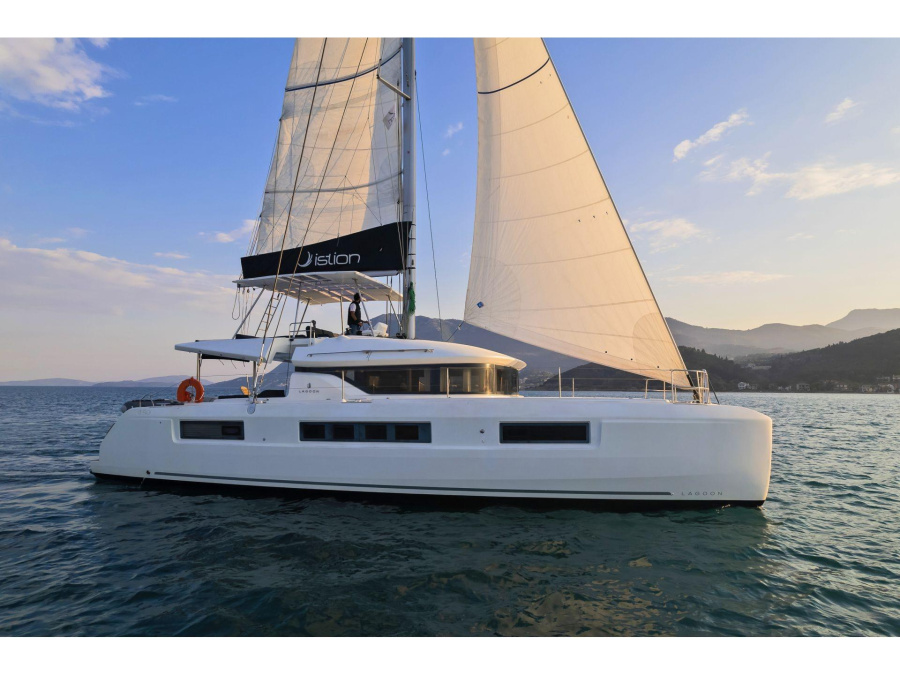 Photo #1 - Lagoon 50 A/C & GEN & WM (Jupiter) in D-Marin Marina Lefkas - 14028