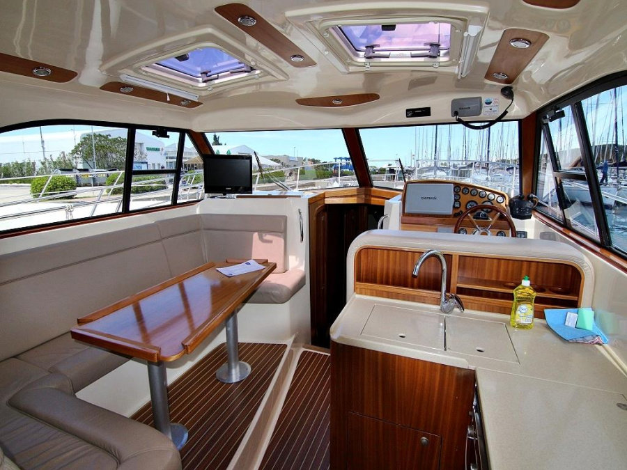 Interior image - 1