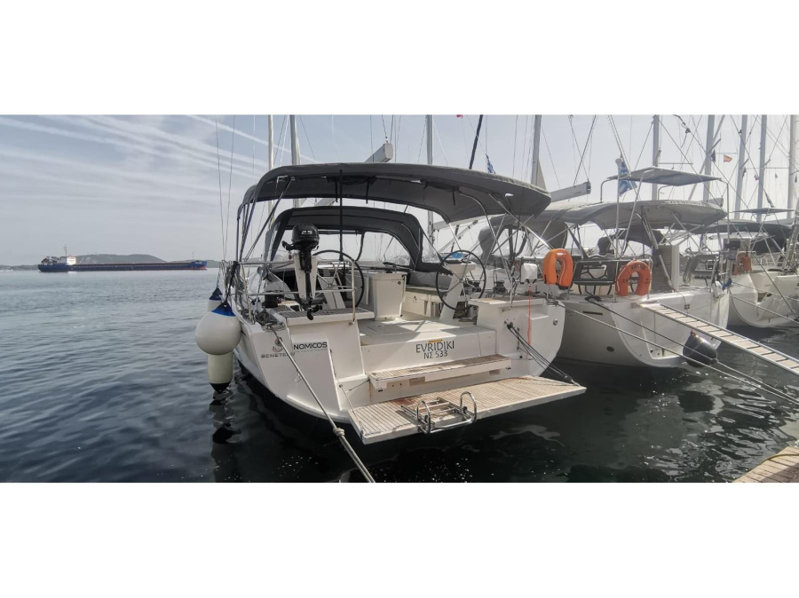 Photo #1 - Oceanis 46.1 (Evridiki) en Alimos Marina - 13356