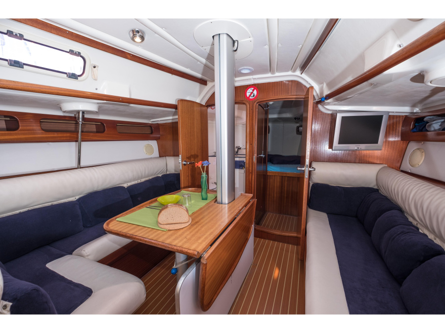 Interior image - 1