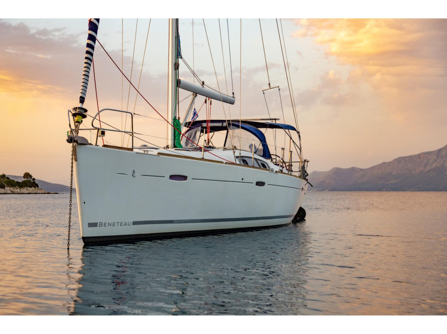 Photo #1 - Oceanis 43 (Mojito) en Nikiana Marina - 20860