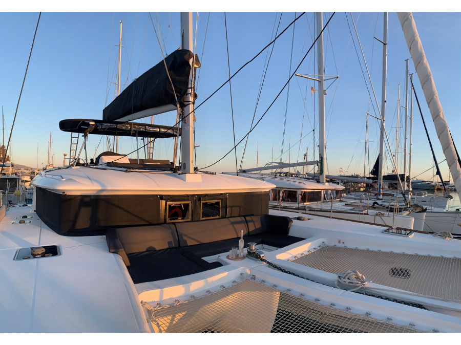 Photo #1 - Lagoon 450  Flybridge (Aelia) in Alimos Marina - 14912